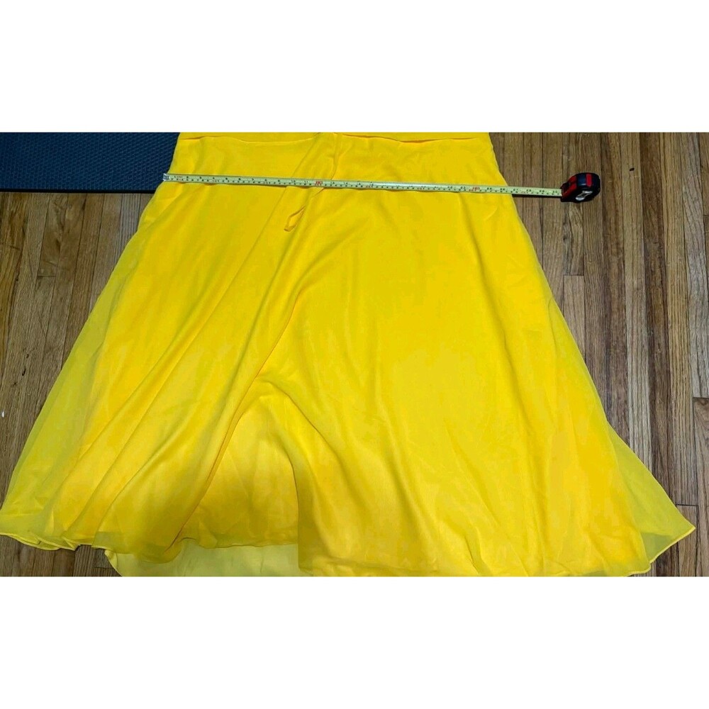Cicinia Women's Size 26 Yellow Gown 48-inch Length, 24-inch Waist - Picture 5 of 12